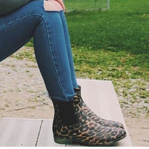 j crew leopard rain boots